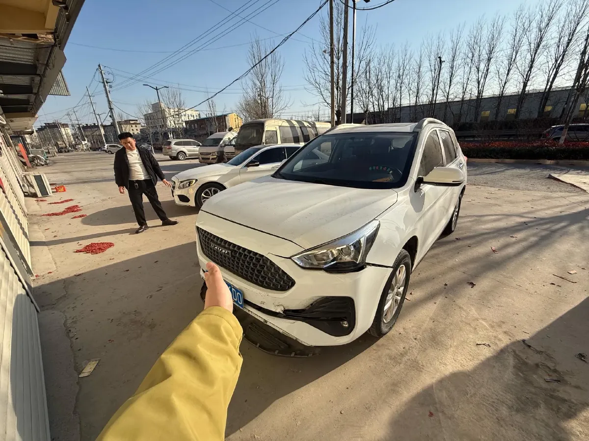 2019 Haval M6 1.5T 150HP L4 7DCT,autocango,china used car exporter,china ev exporter,chinese used car exporter,chinese used ev exporter