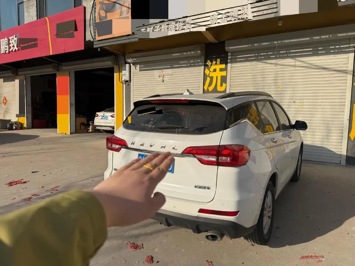 2019 Haval M6 1.5T 150HP L4 7DCT,autocango,china used car exporter,china ev exporter,chinese used car exporter,chinese used ev exporter