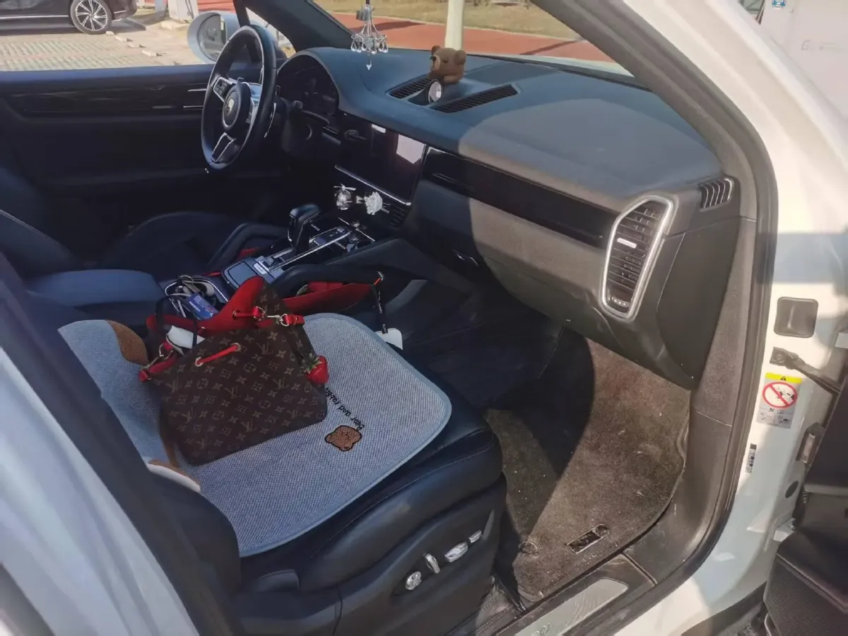 2019 Porsche Cayenne 3.0T 340HP V6 8AT,autocango,china used car exporter,china ev exporter,chinese used car exporter,chinese used ev exporter