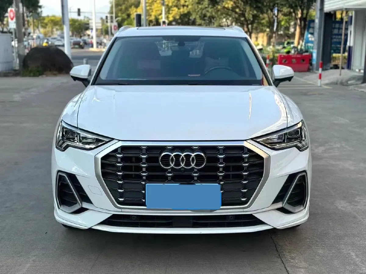 2021 Audi Q3 1.4T 150HP L4 7DCT,autocango,china used car exporter,china ev exporter,chinese used car exporter,chinese used ev exporter