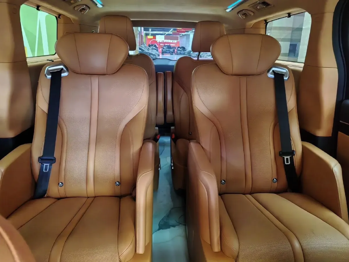 2024 Voyah ZhuiGuang 1.5T 136HP L4 PHEV 43KWH,autocango,china used car exporter,china ev exporter,chinese used car exporter,chinese used ev exporter