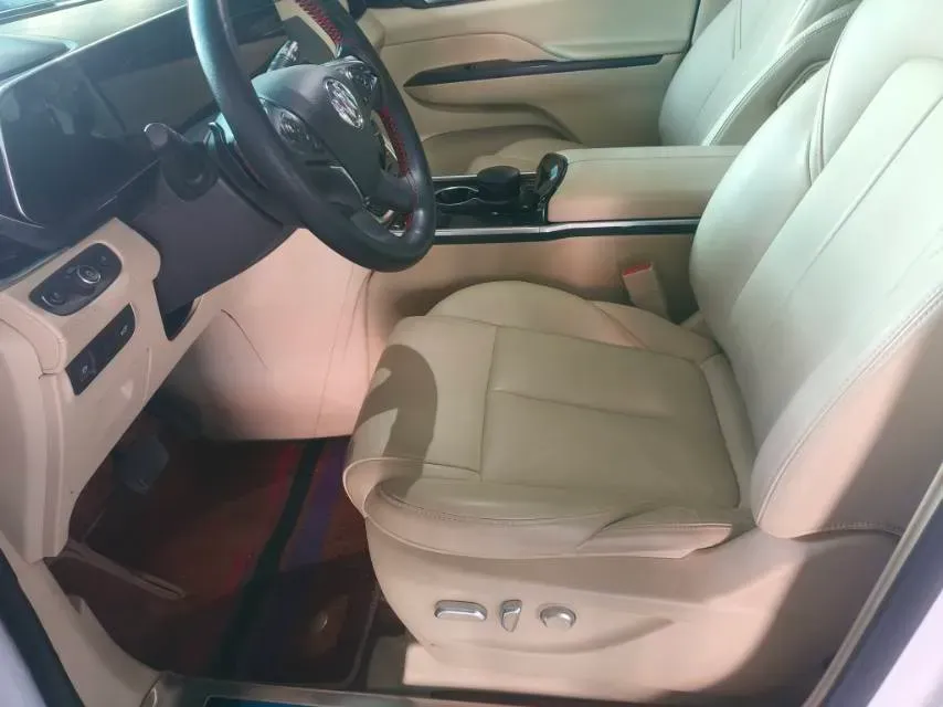 2022 Buick GL8 2.0T 237HP L4 9AT,autocango,china used car exporter,china ev exporter,chinese used car exporter,chinese used ev exporter