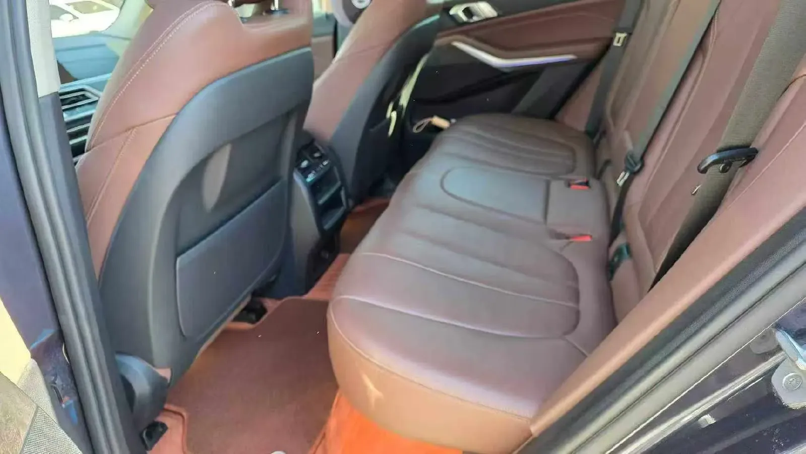 2022 BMW X5 3.0T 340HP L6 8AT,autocango,china used car exporter,china ev exporter,chinese used car exporter,chinese used ev exporter