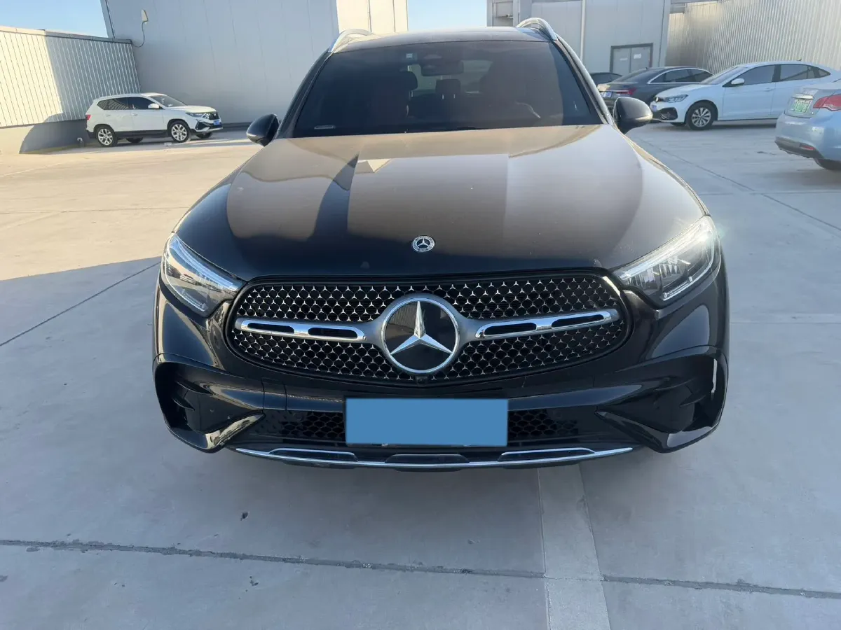 2024 Mercedes-Benz GLC Class 2.0T 204HP L4 9AT,autocango,china used car exporter,china ev exporter,chinese used car exporter,chinese used ev exporter