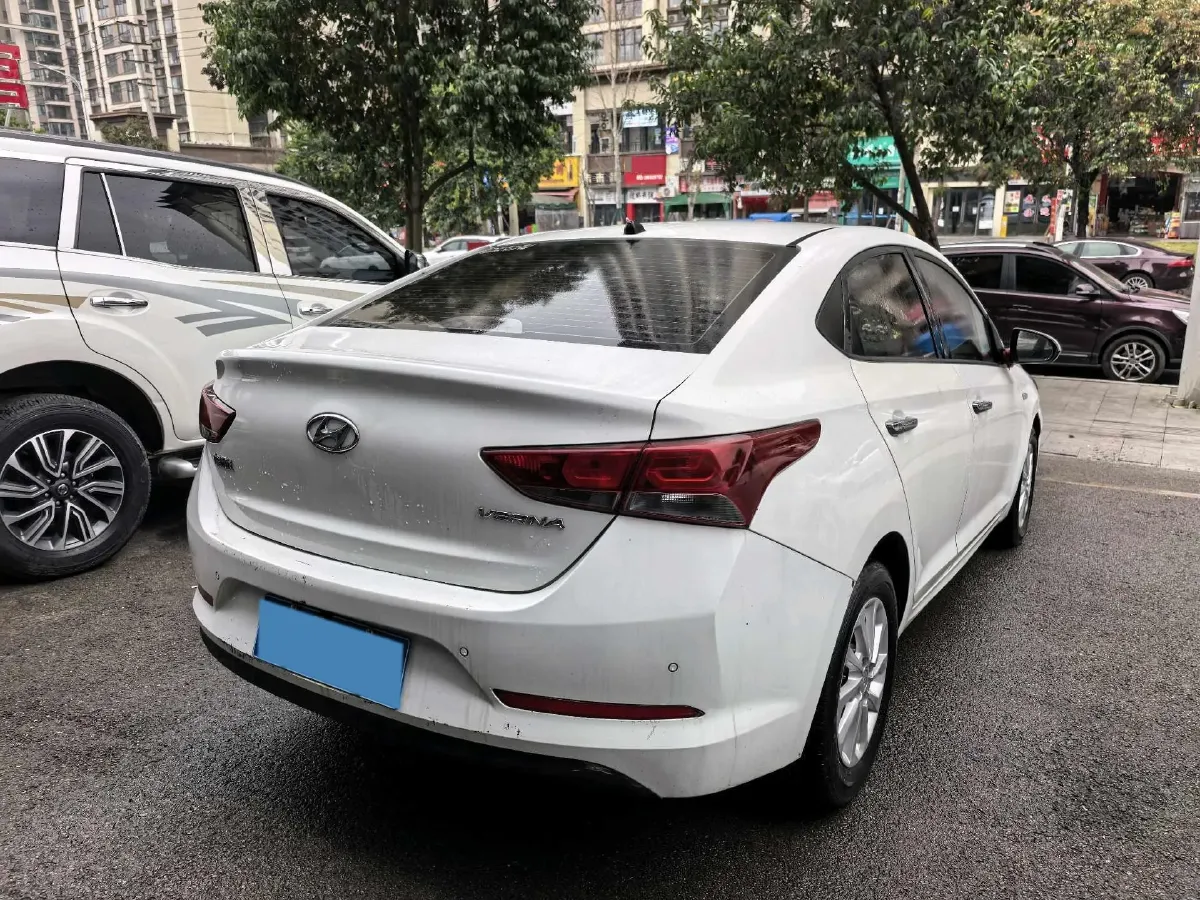 2016 Hyundai Verna 1.4L 100HP L4 6AT,autocango,china used car exporter,china ev exporter,chinese used car exporter,chinese used ev exporter