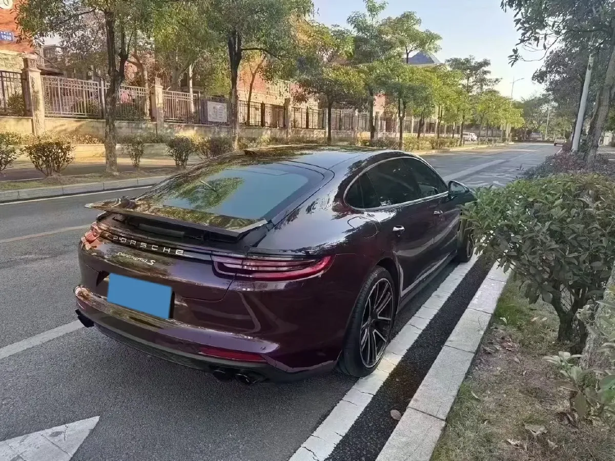 2017 Porsche Panamera 3.0T 330HP V6 8DCT,autocango,china used car exporter,china ev exporter,chinese used car exporter,chinese used ev exporter