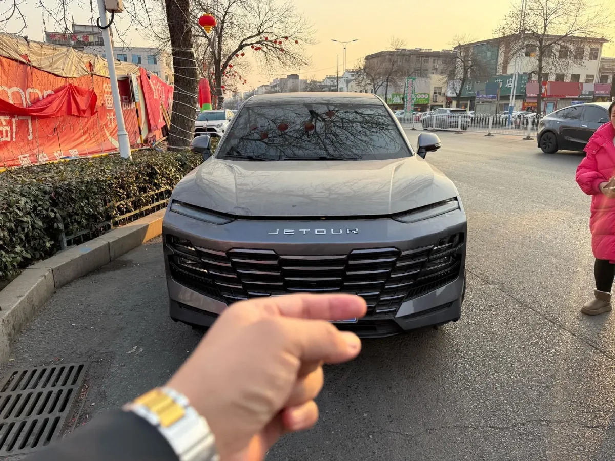 2022 Jetour DASHING 1.6T 197HP L4 7DCT,autocango,china used car exporter,china ev exporter,chinese used car exporter,chinese used ev exporter