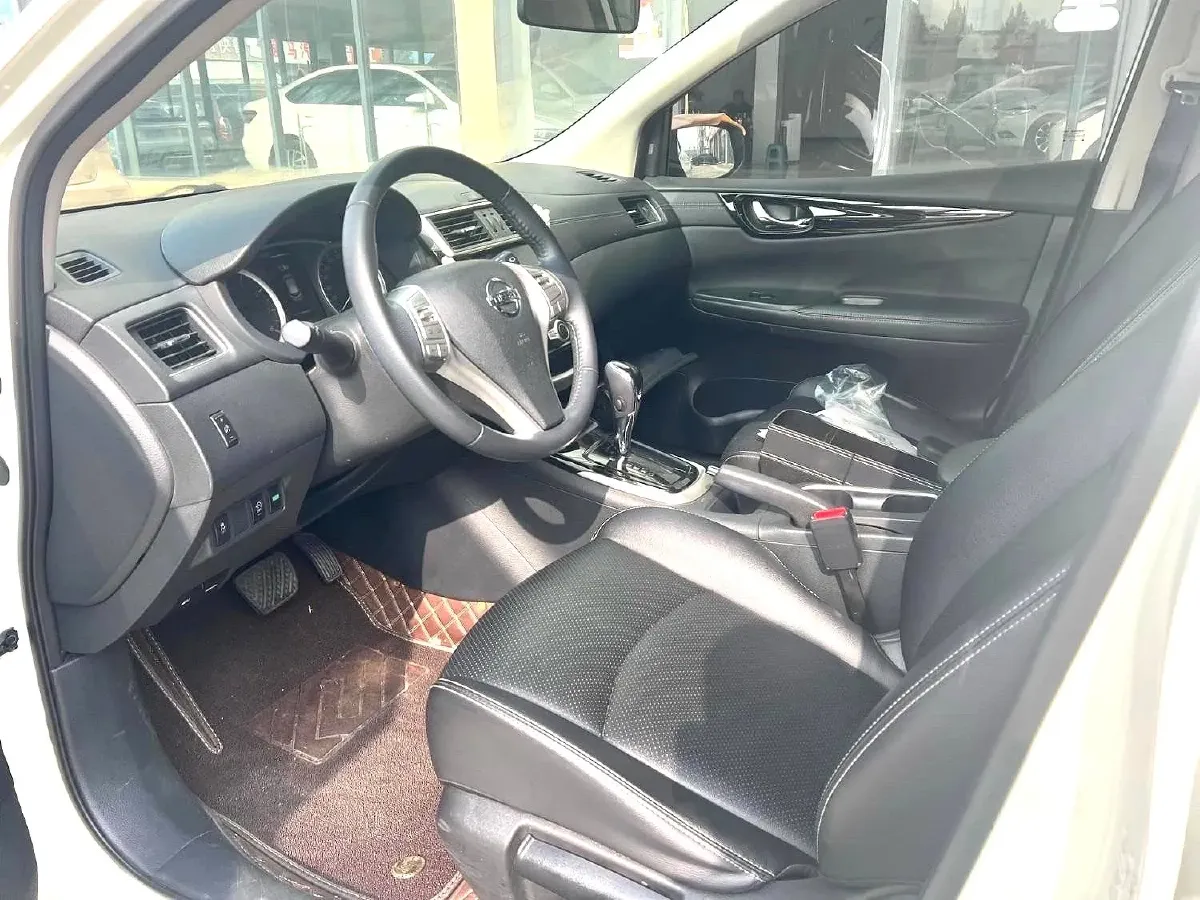 2021 Nissan Tiida 1.6L 122HP L4 CVT,autocango,china used car exporter,china ev exporter,chinese used car exporter,chinese used ev exporter