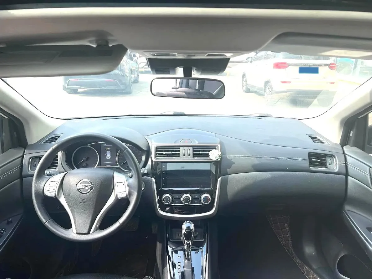2021 Nissan Tiida 1.6L 122HP L4 CVT,autocango,china used car exporter,china ev exporter,chinese used car exporter,chinese used ev exporter