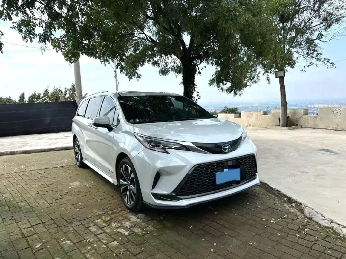 2023 Toyota Granvia 2.5L 189HP L4 E-CVT Hybrid,autocango,china used car exporter,china ev exporter,chinese used car exporter,chinese used ev exporter