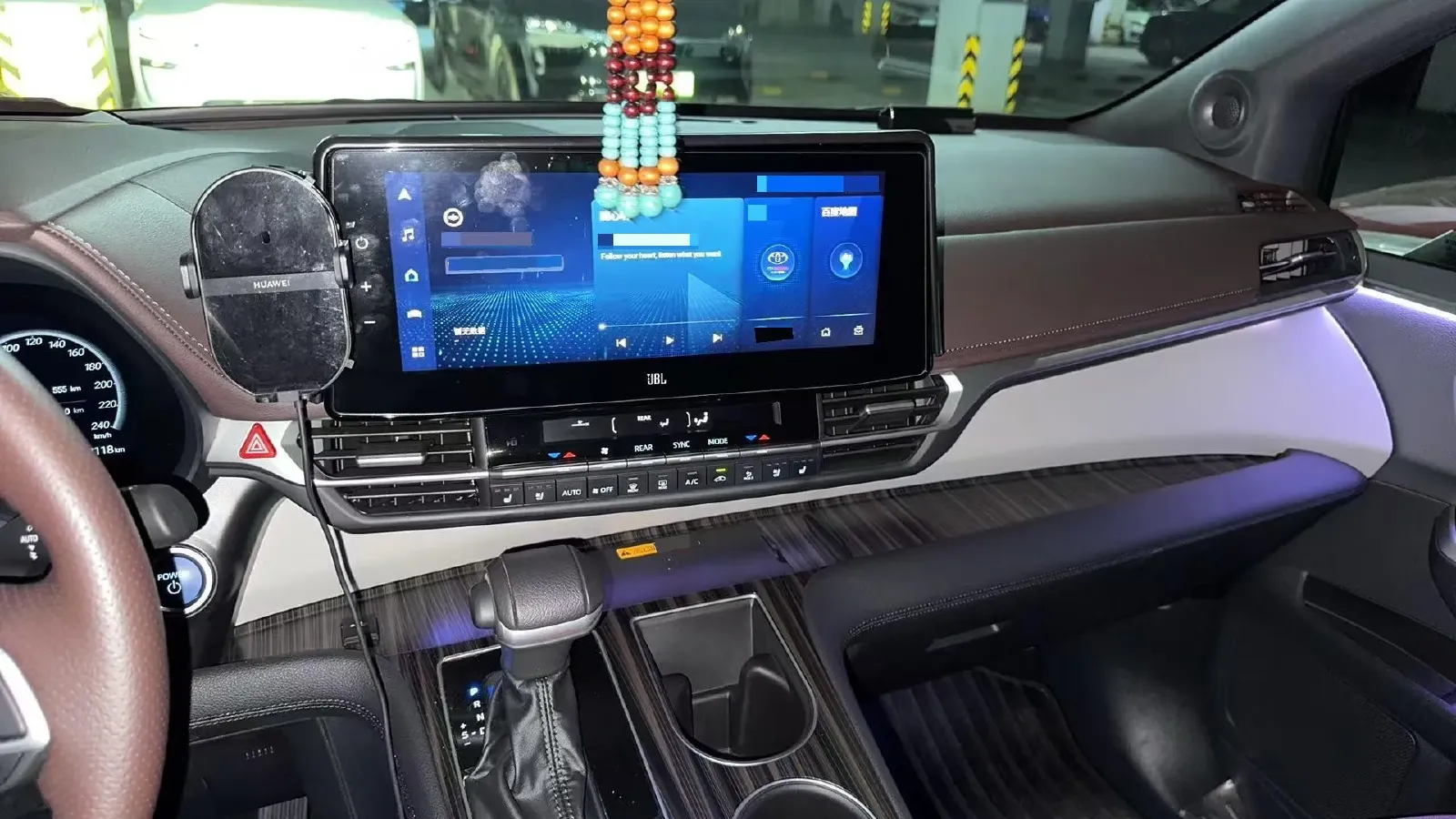 2023 Toyota Granvia 2.5L 189HP L4 E-CVT Hybrid,autocango,china used car exporter,china ev exporter,chinese used car exporter,chinese used ev exporter