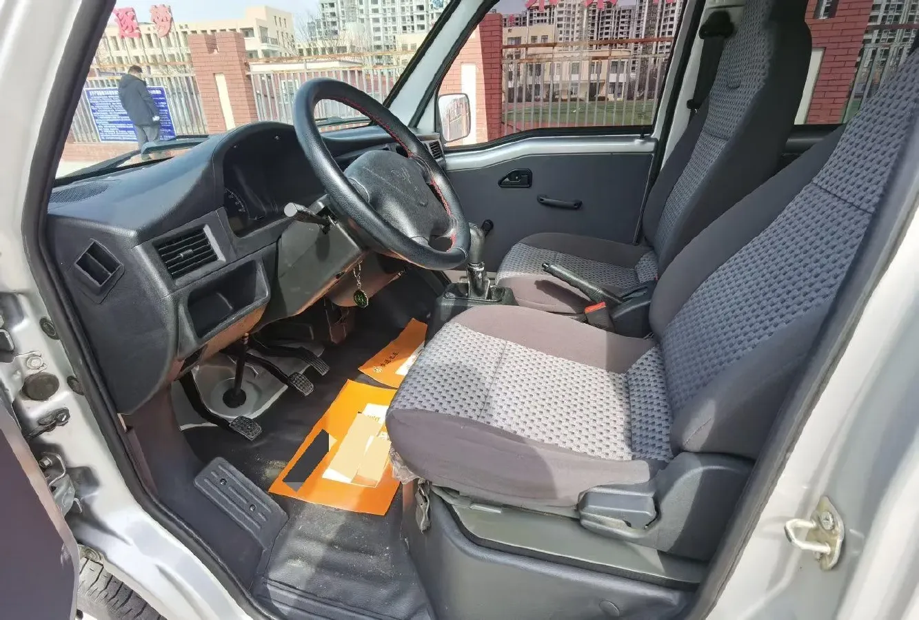 2020 WuLing ZhiGuang 1.2L 76HP L4 5MT,autocango,china used car exporter,china ev exporter,chinese used car exporter,chinese used ev exporter