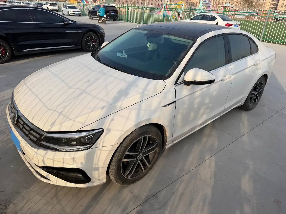 2021 Volkswagen Lamando 1.4T 150HP L4 7DCT,autocango,china used car exporter,china ev exporter,chinese used car exporter,chinese used ev exporter