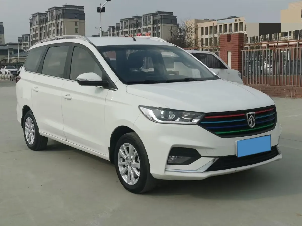 2018 BaoJun 360 1.5L 112HP L4 6MT,autocango,china used car exporter,china ev exporter,chinese used car exporter,chinese used ev exporter