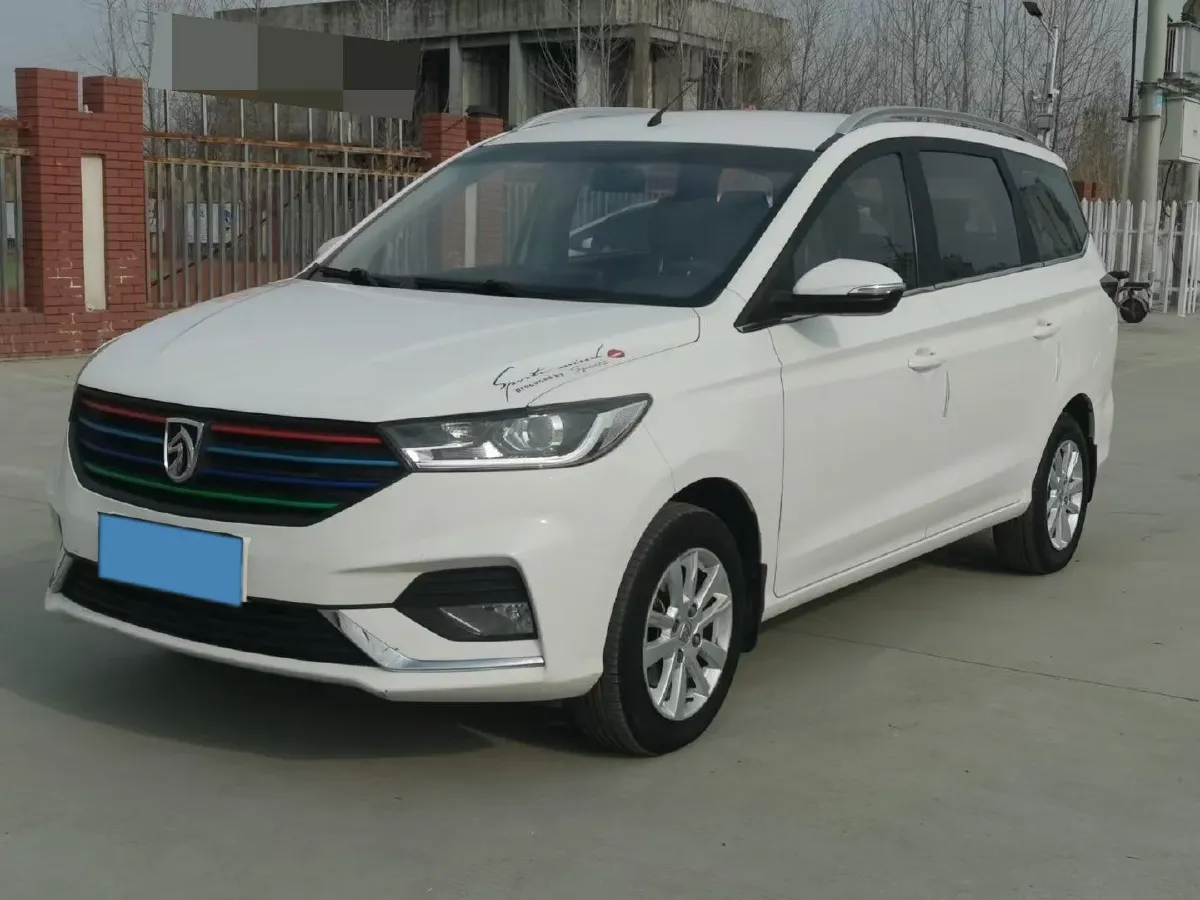 2018 BaoJun 360 1.5L 112HP L4 6MT,autocango,china used car exporter,china ev exporter,chinese used car exporter,chinese used ev exporter