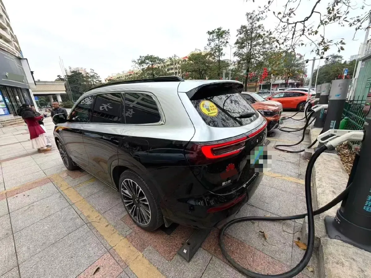 2024 AITO AITO M7 1.5T 152HP L4 REEV 42KWH,autocango,china used car exporter,china ev exporter,chinese used car exporter,chinese used ev exporter