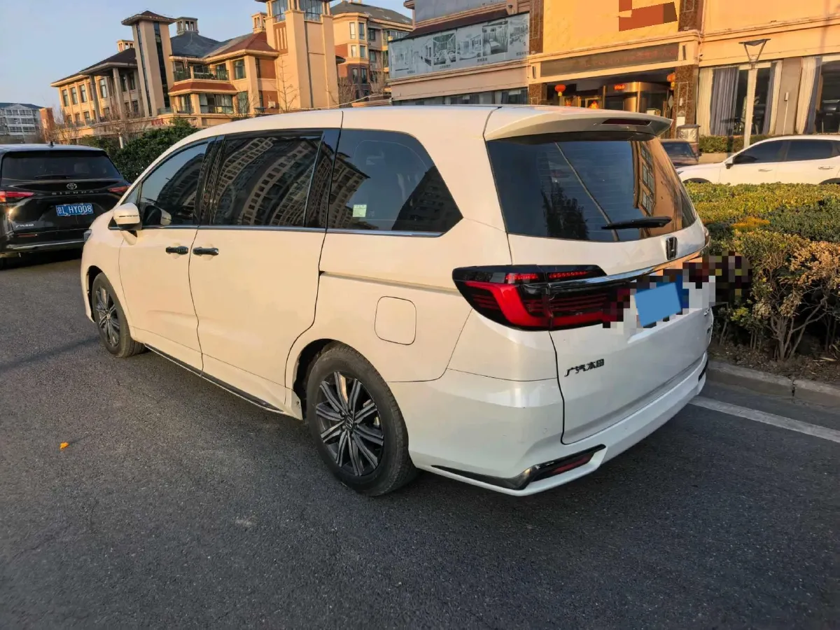 2022 Honda Odyssey 2.0L 146HP L4 E-CVT Hybrid,autocango,china used car exporter,china ev exporter,chinese used car exporter,chinese used ev exporter