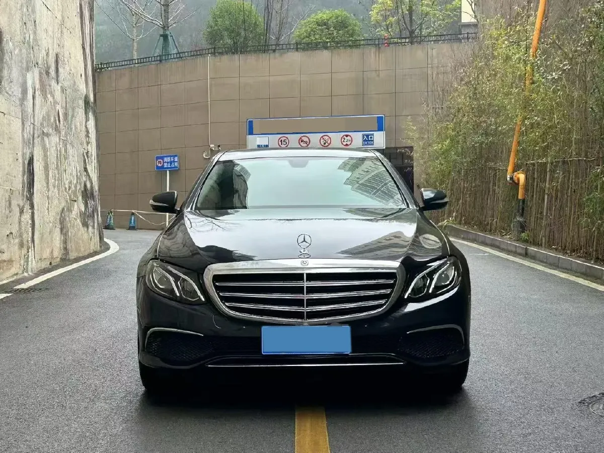 2020 Mercedes-Benz E Class 1.5T 184HP L4 9AT,autocango,china used car exporter,china ev exporter,chinese used car exporter,chinese used ev exporter