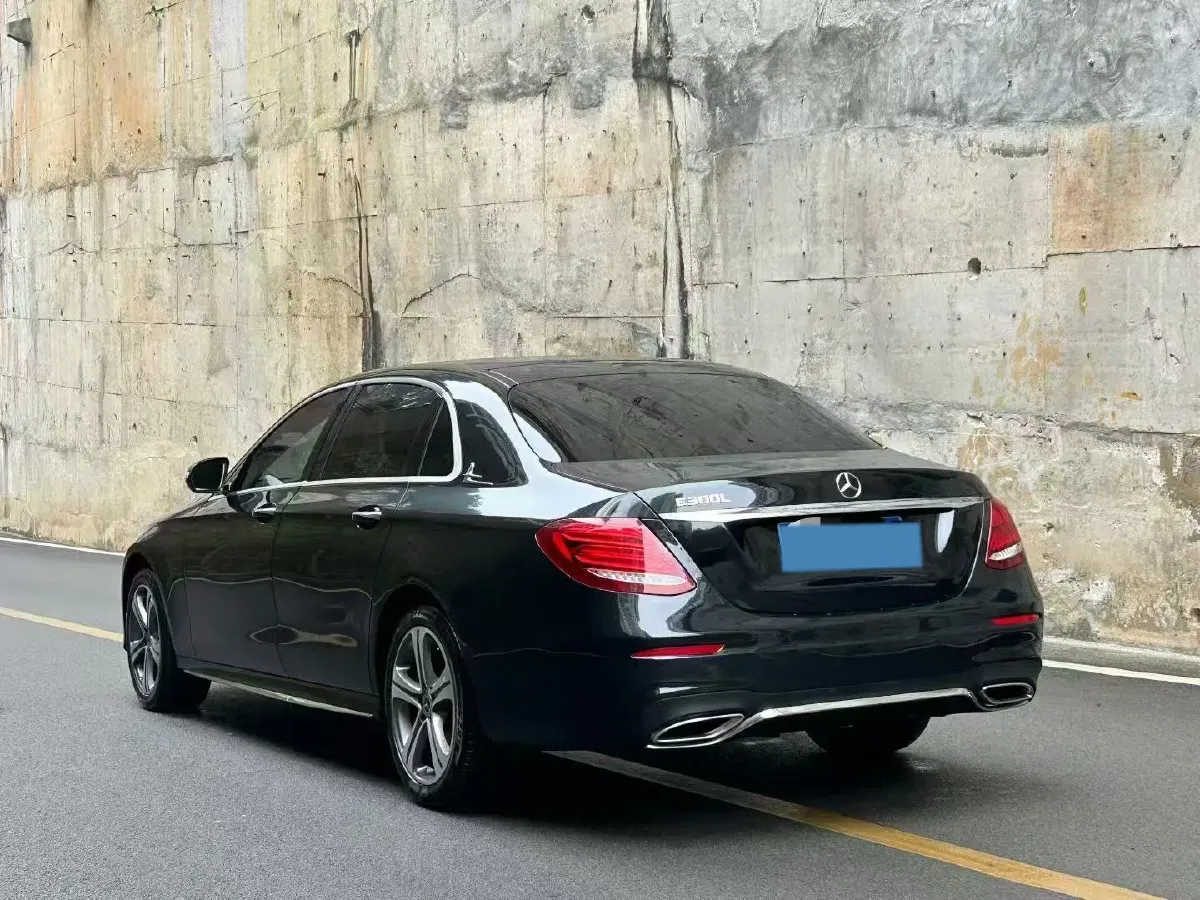 2020 Mercedes-Benz E Class 1.5T 184HP L4 9AT,autocango,china used car exporter,china ev exporter,chinese used car exporter,chinese used ev exporter