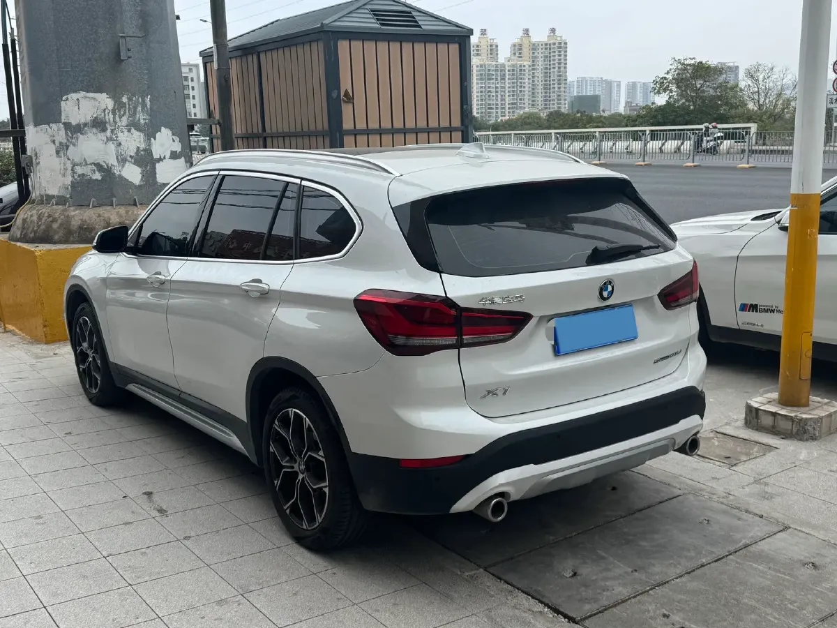 2022 BMW X1 1.5T 140HP L3 7DCT,autocango,china used car exporter,china ev exporter,chinese used car exporter,chinese used ev exporter