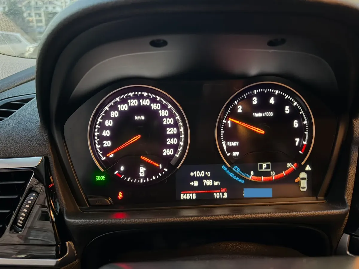 2021 BMW 1 Series 1.5T 140HP L3 7DCT,autocango,china used car exporter,china ev exporter,chinese used car exporter,chinese used ev exporter