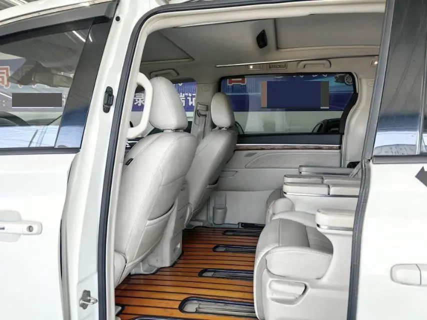 2018 GAC Trumpchi M8 2.0T 201HP L4 6AT,autocango,china used car exporter,china ev exporter,chinese used car exporter,chinese used ev exporter