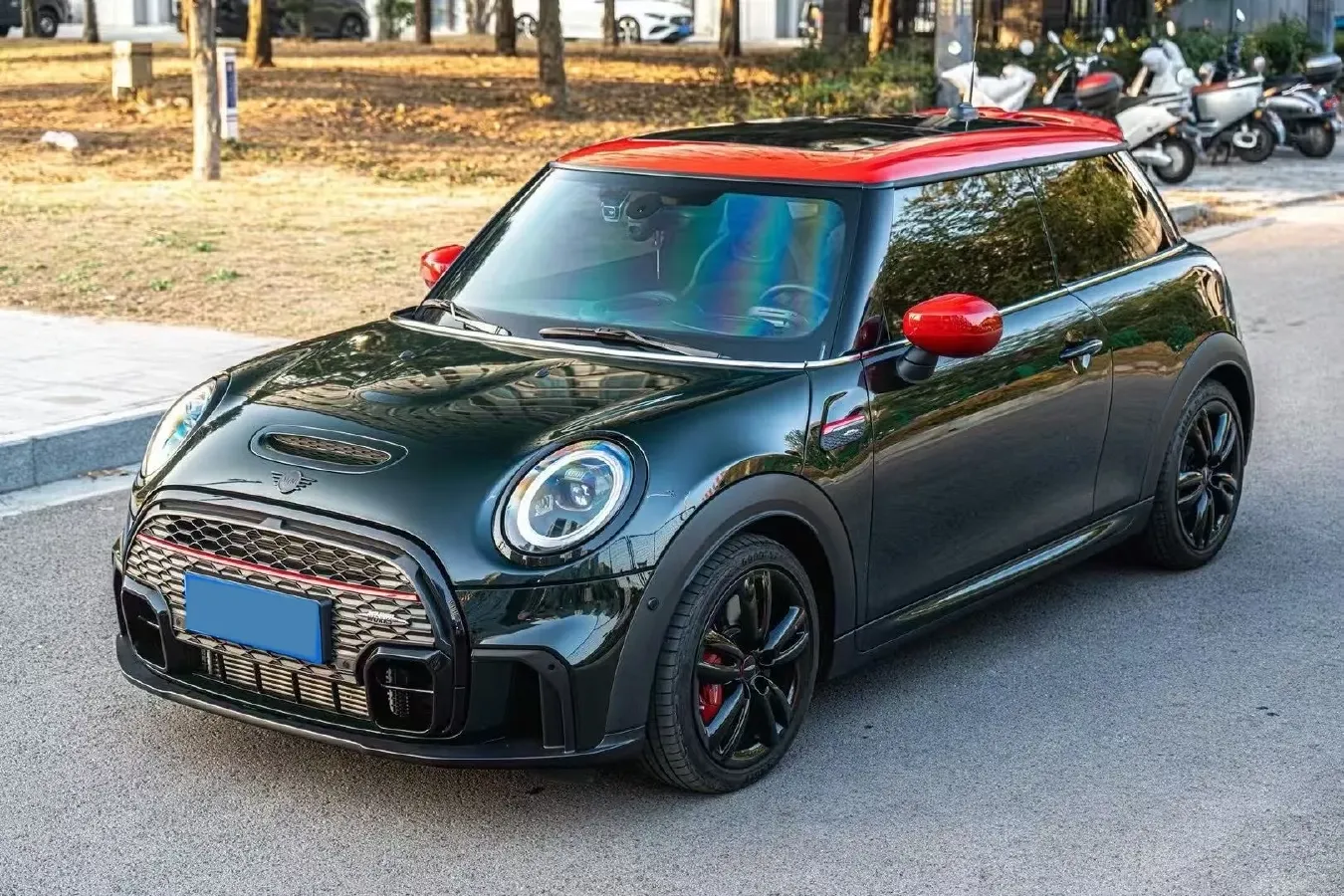 2022 MINI JCW 2.0T 231HP L4 8AT,autocango,china used car exporter,china ev exporter,chinese used car exporter,chinese used ev exporter