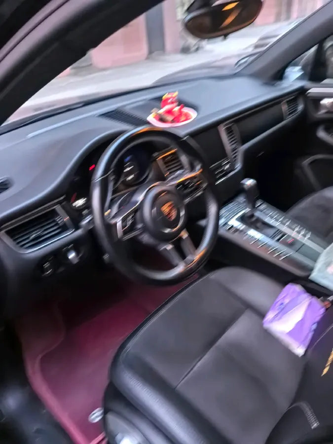 2017 Porsche Macan 2.0T 252HP L4 7DCT,autocango,china used car exporter,china ev exporter,chinese used car exporter,chinese used ev exporter