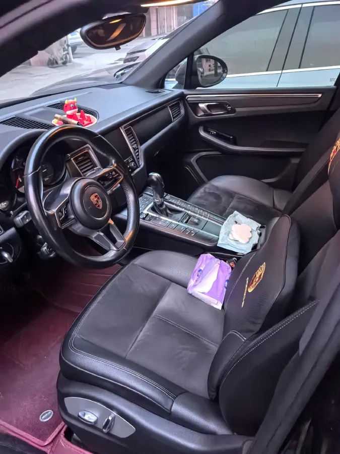 2017 Porsche Macan 2.0T 252HP L4 7DCT,autocango,china used car exporter,china ev exporter,chinese used car exporter,chinese used ev exporter