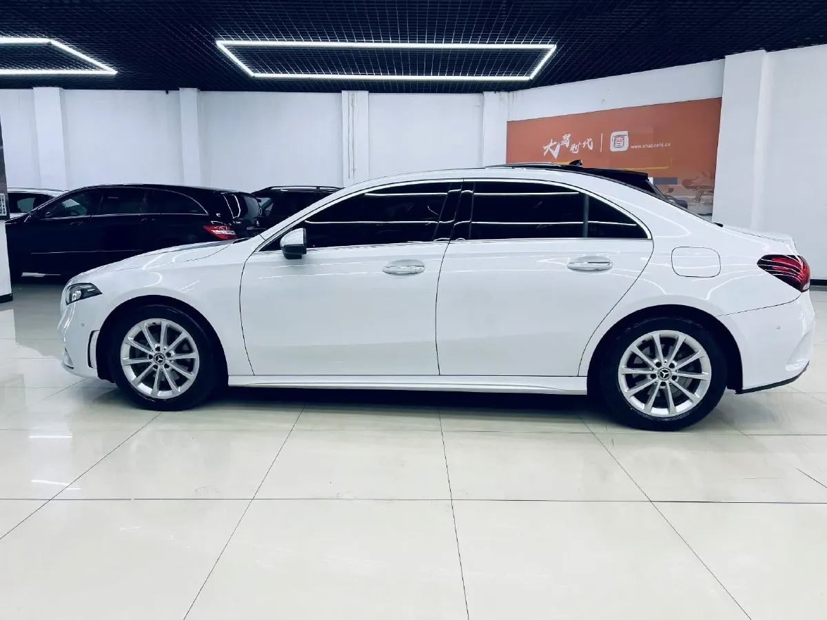 2020 Mercedes-Benz A Class 1.3T 163HP L4 7DCT,autocango,china used car exporter,china ev exporter,chinese used car exporter,chinese used ev exporter