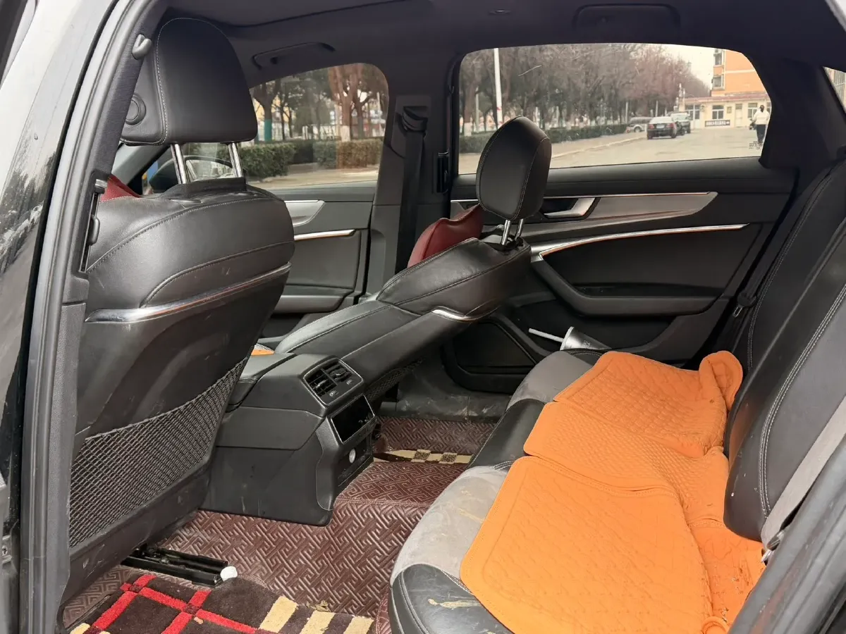 2019 Mercedes-Benz E Class 1.5T 184HP L4 9AT,autocango,china used car exporter,china ev exporter,chinese used car exporter,chinese used ev exporter