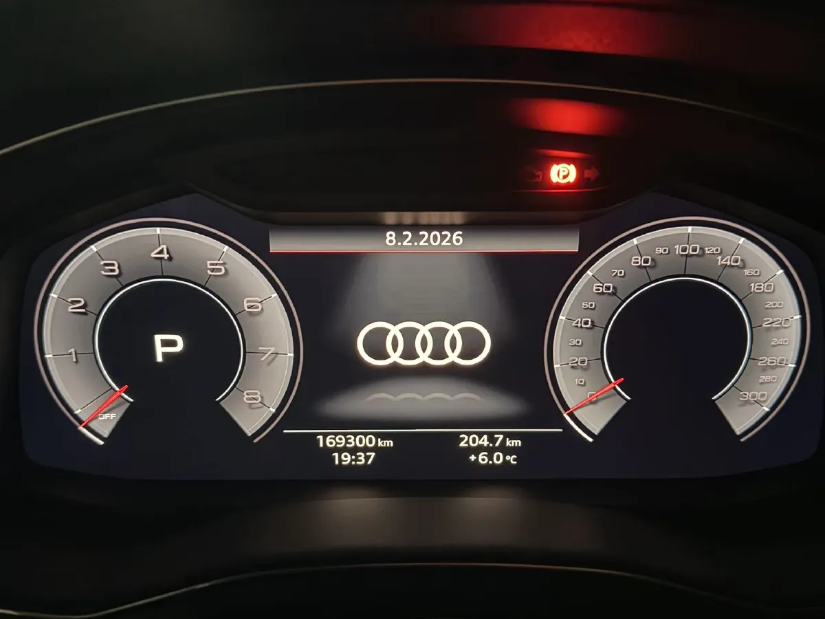 2019 Mercedes-Benz E Class 1.5T 184HP L4 9AT,autocango,china used car exporter,china ev exporter,chinese used car exporter,chinese used ev exporter