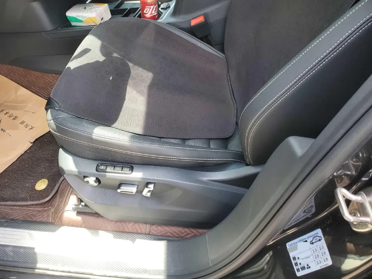 2021 Volkswagen Talagon 2.0T 220HP L4 7DCT,autocango,china used car exporter,china ev exporter,chinese used car exporter,chinese used ev exporter