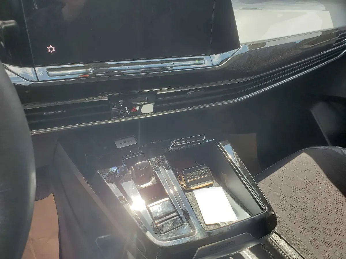 2021 Volkswagen Talagon 2.0T 220HP L4 7DCT,autocango,china used car exporter,china ev exporter,chinese used car exporter,chinese used ev exporter