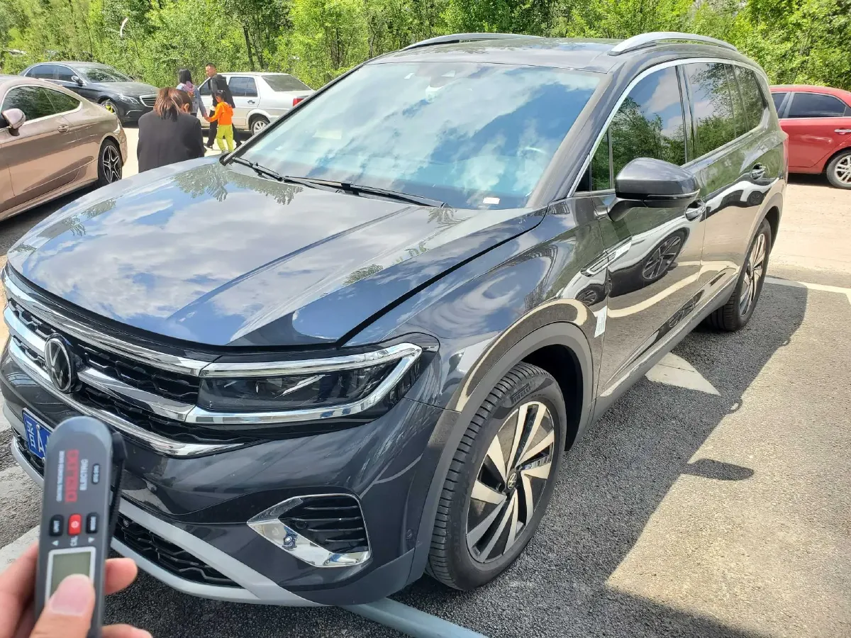 2021 Volkswagen Talagon 2.0T 220HP L4 7DCT,autocango,china used car exporter,china ev exporter,chinese used car exporter,chinese used ev exporter