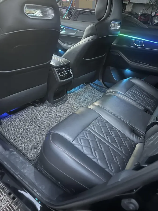 2021 ChangAn UNI-K 2.0T 233HP L4 8AT,autocango,china used car exporter,china ev exporter,chinese used car exporter,chinese used ev exporter