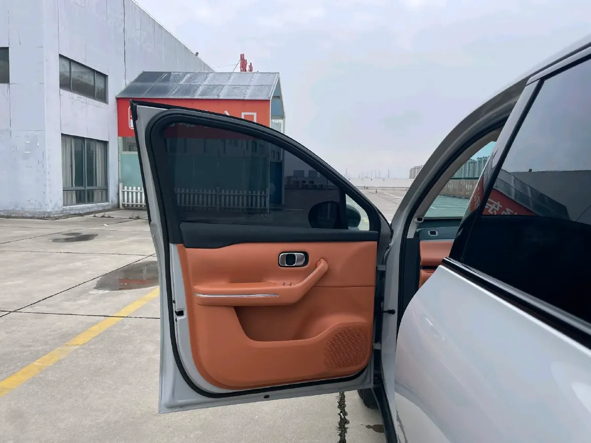 2024 Leapmotor C10 BEV 69.9KWH,autocango,china used car exporter,china ev exporter,chinese used car exporter,chinese used ev exporter