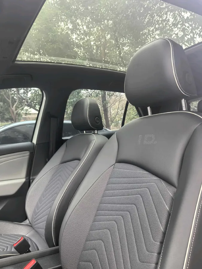 2025 Volkswagen ID.3 BEV 52.8KWH,autocango,china used car exporter,china ev exporter,chinese used car exporter,chinese used ev exporter