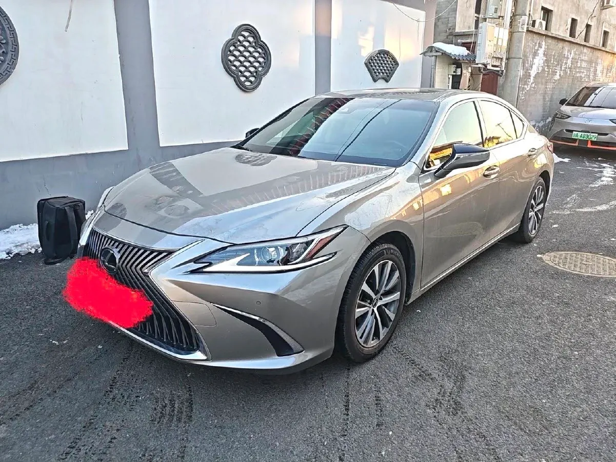 2020 Lexus ES 2.0L 173HP L4 CVT,autocango,china used car exporter,china ev exporter,chinese used car exporter,chinese used ev exporter