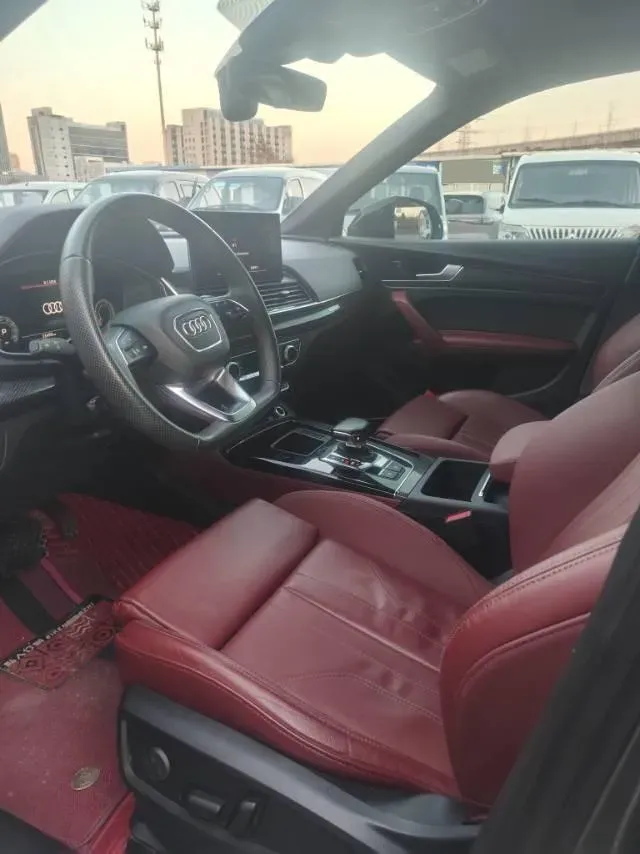 2021 Audi Q5L Sportback 2.0T 190HP L4 7DCT,autocango,china used car exporter,china ev exporter,chinese used car exporter,chinese used ev exporter