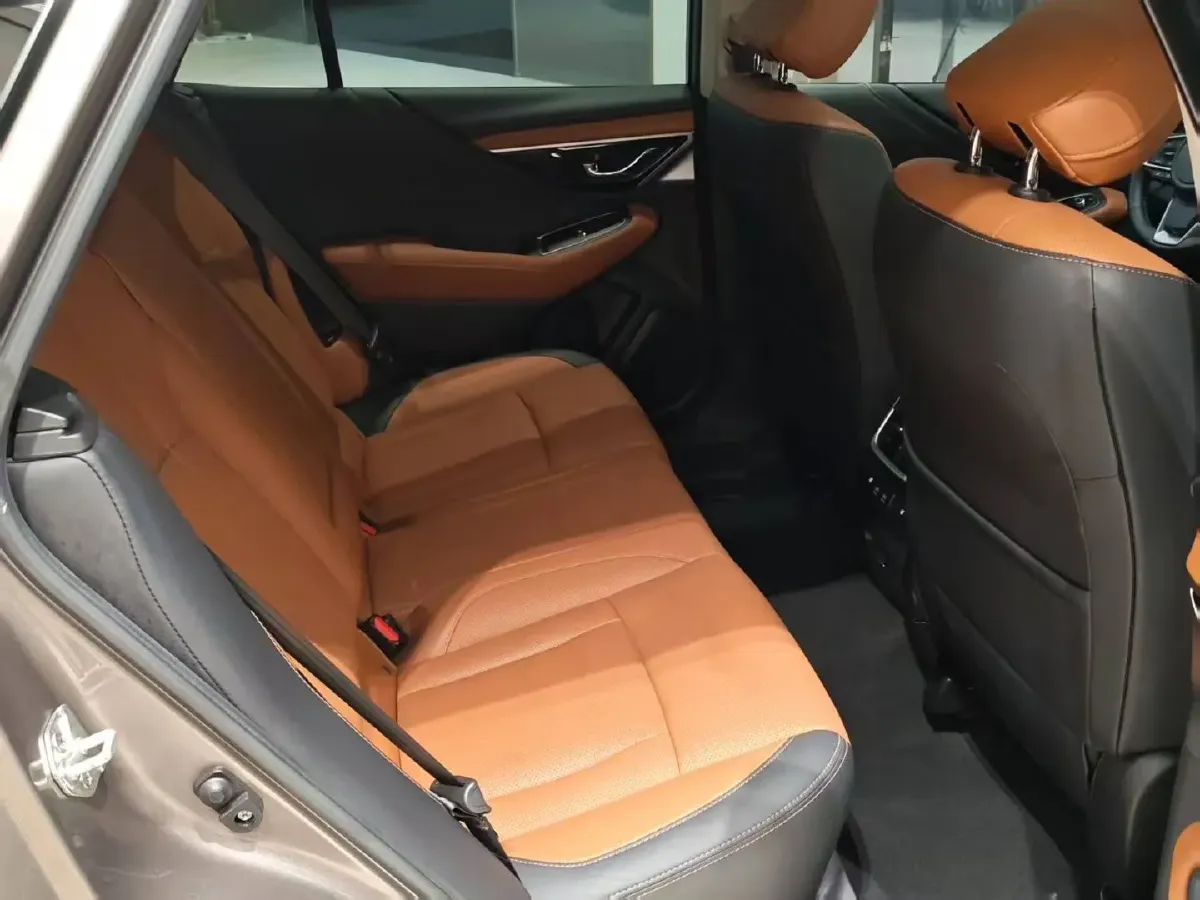 2021 Subaru Outback 2.5L 169HP H4 CVT,autocango,china used car exporter,china ev exporter,chinese used car exporter,chinese used ev exporter