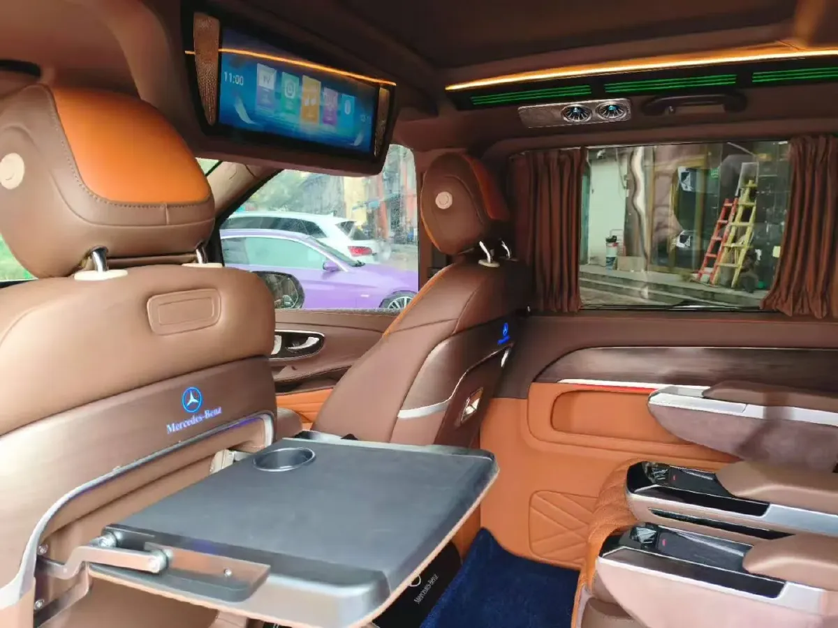 2022 Mercedes-Benz V Class 2.0T 211HP L4 9AT,autocango,china used car exporter,china ev exporter,chinese used car exporter,chinese used ev exporter