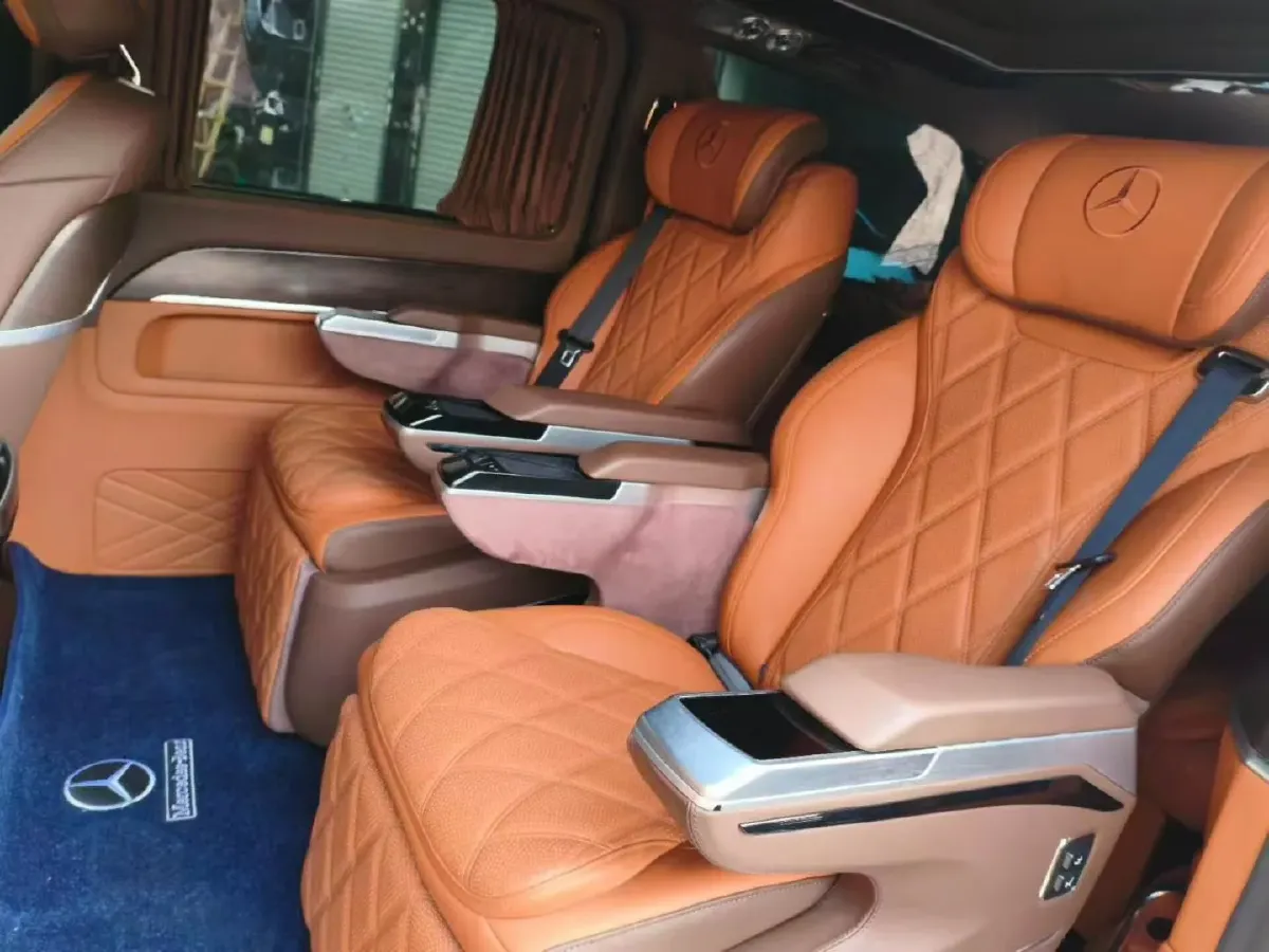 2022 Mercedes-Benz V Class 2.0T 211HP L4 9AT,autocango,china used car exporter,china ev exporter,chinese used car exporter,chinese used ev exporter