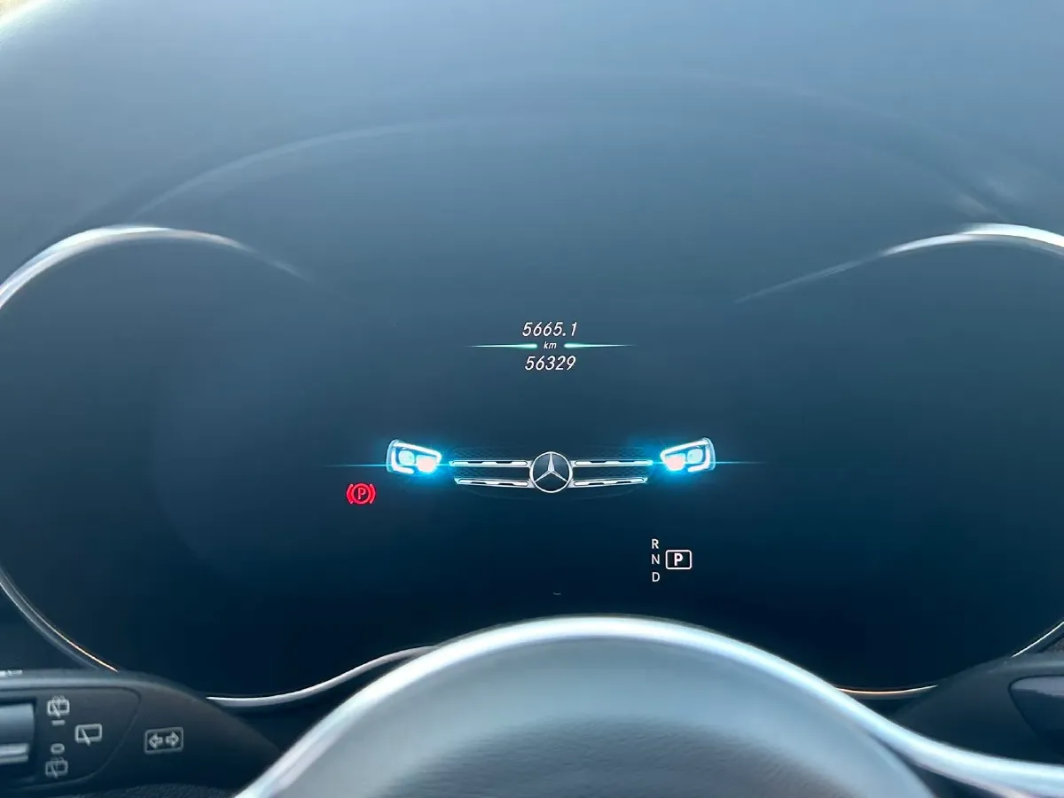 2021 Mercedes-Benz GLC Class 2.0T 197HP L4 9AT,autocango,china used car exporter,china ev exporter,chinese used car exporter,chinese used ev exporter