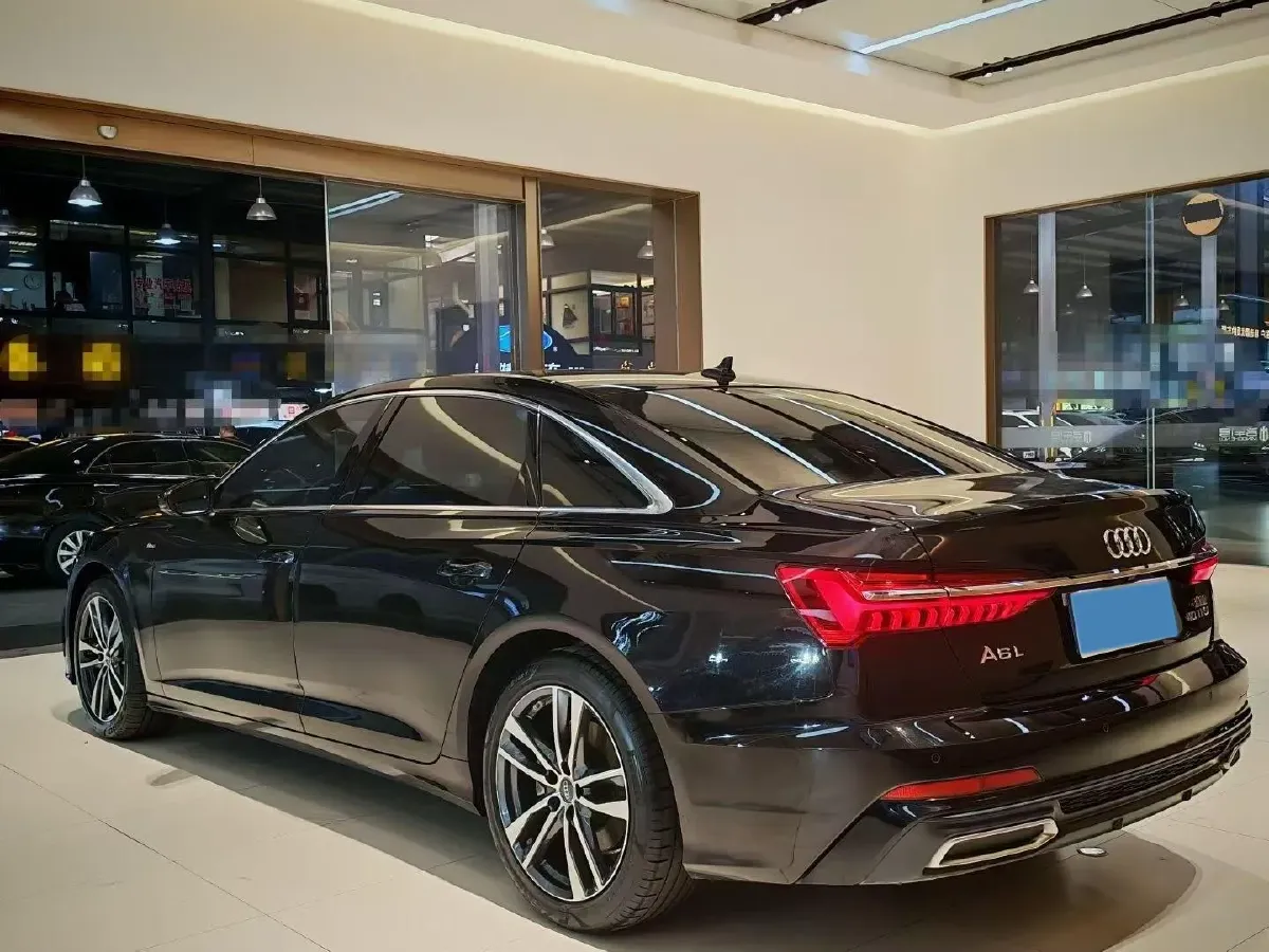 2020 Audi A6L 2.0T 190HP L4 7DCT,autocango,china used car exporter,china ev exporter,chinese used car exporter,chinese used ev exporter