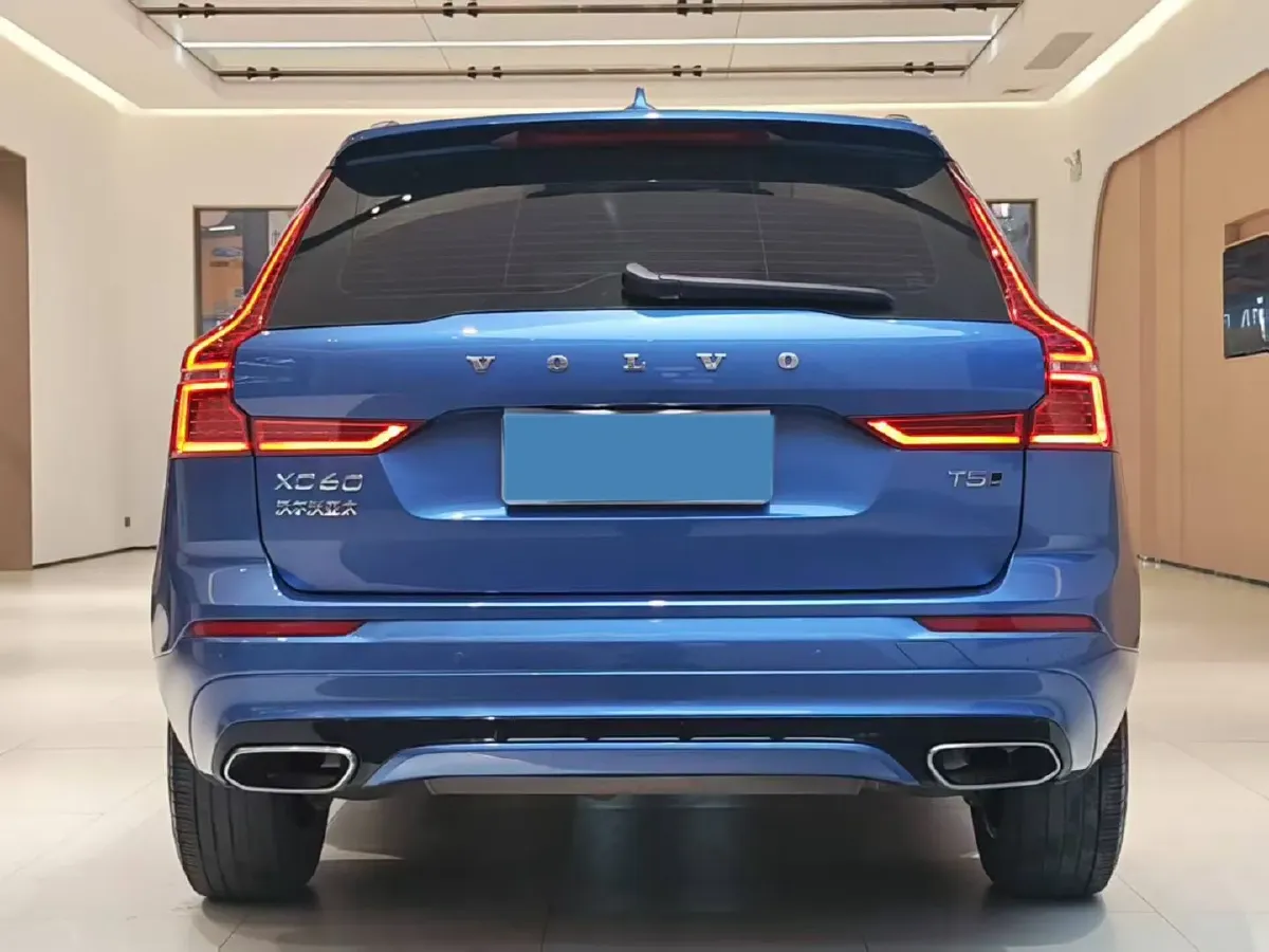 2021 Volvo XC60 2.0T 250HP L4 8AT,autocango,china used car exporter,china ev exporter,chinese used car exporter,chinese used ev exporter