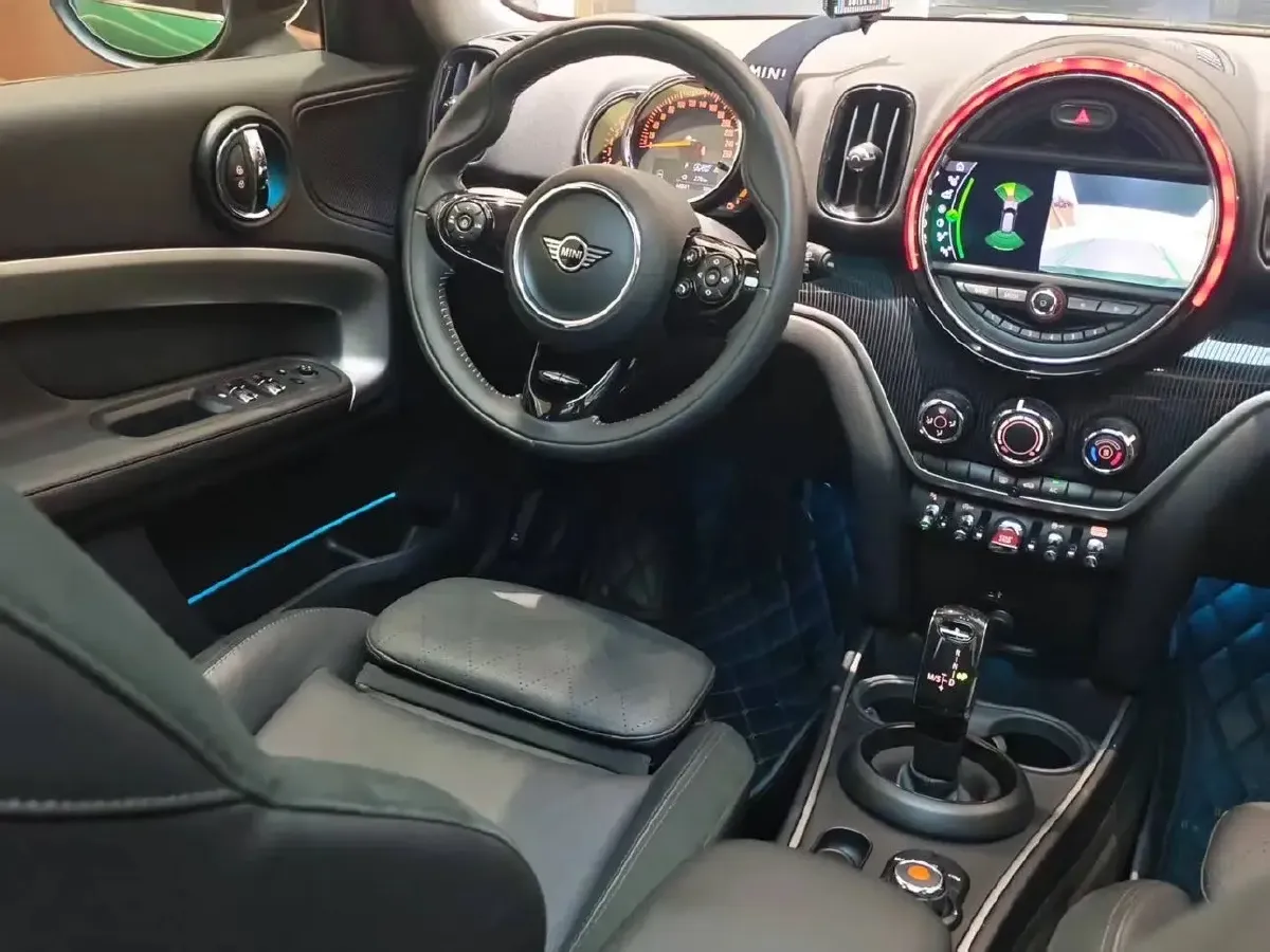 2019 MINI COUNTRYMAN 1.5T 136HP L3 8AT,autocango,china used car exporter,china ev exporter,chinese used car exporter,chinese used ev exporter