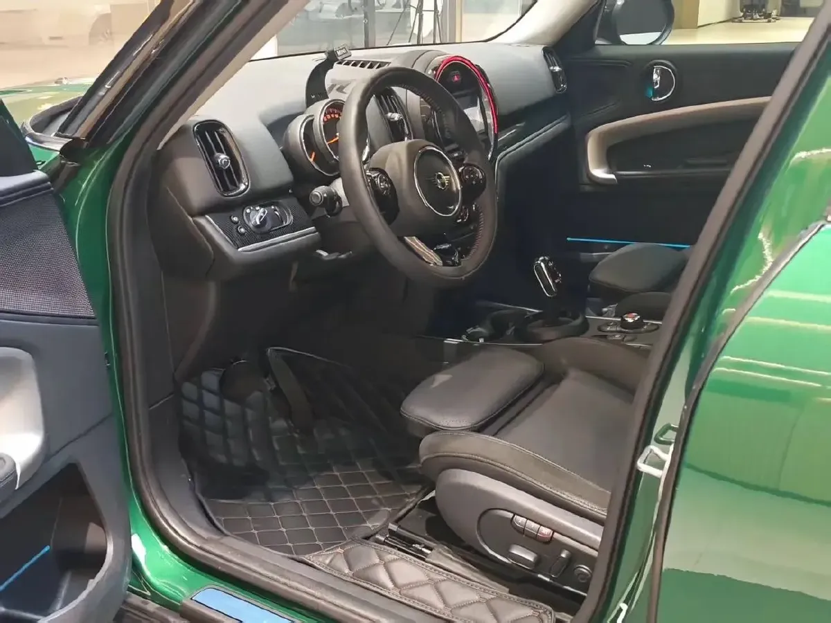 2019 MINI COUNTRYMAN 1.5T 136HP L3 8AT,autocango,china used car exporter,china ev exporter,chinese used car exporter,chinese used ev exporter