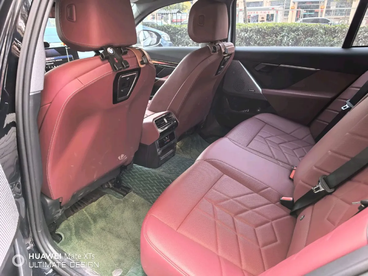 2024 BMW 5 Series 2.0T 258HP L4 8AT,autocango,china used car exporter,china ev exporter,chinese used car exporter,chinese used ev exporter