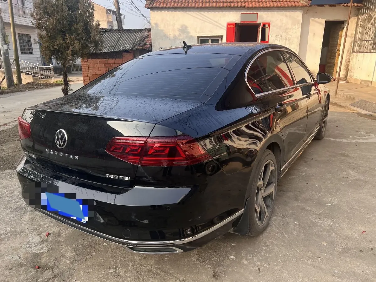 2026 Volkswagen Magotan 2.0T 220HP L4 7DCT,autocango,china used car exporter,china ev exporter,chinese used car exporter,chinese used ev exporter